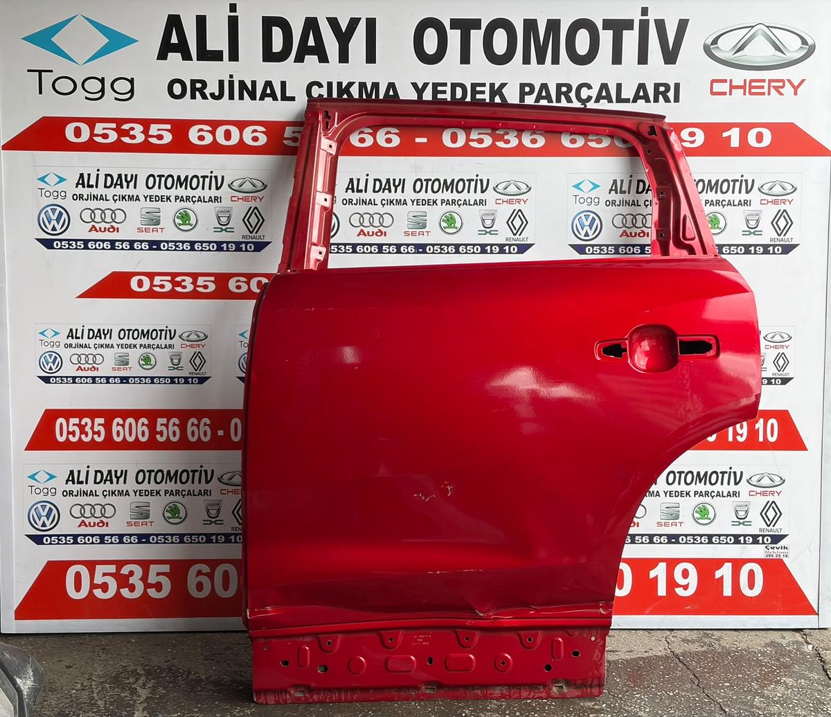 Togg T10x Sol Arka Kapı Anadolu Kırmızı B0302900003