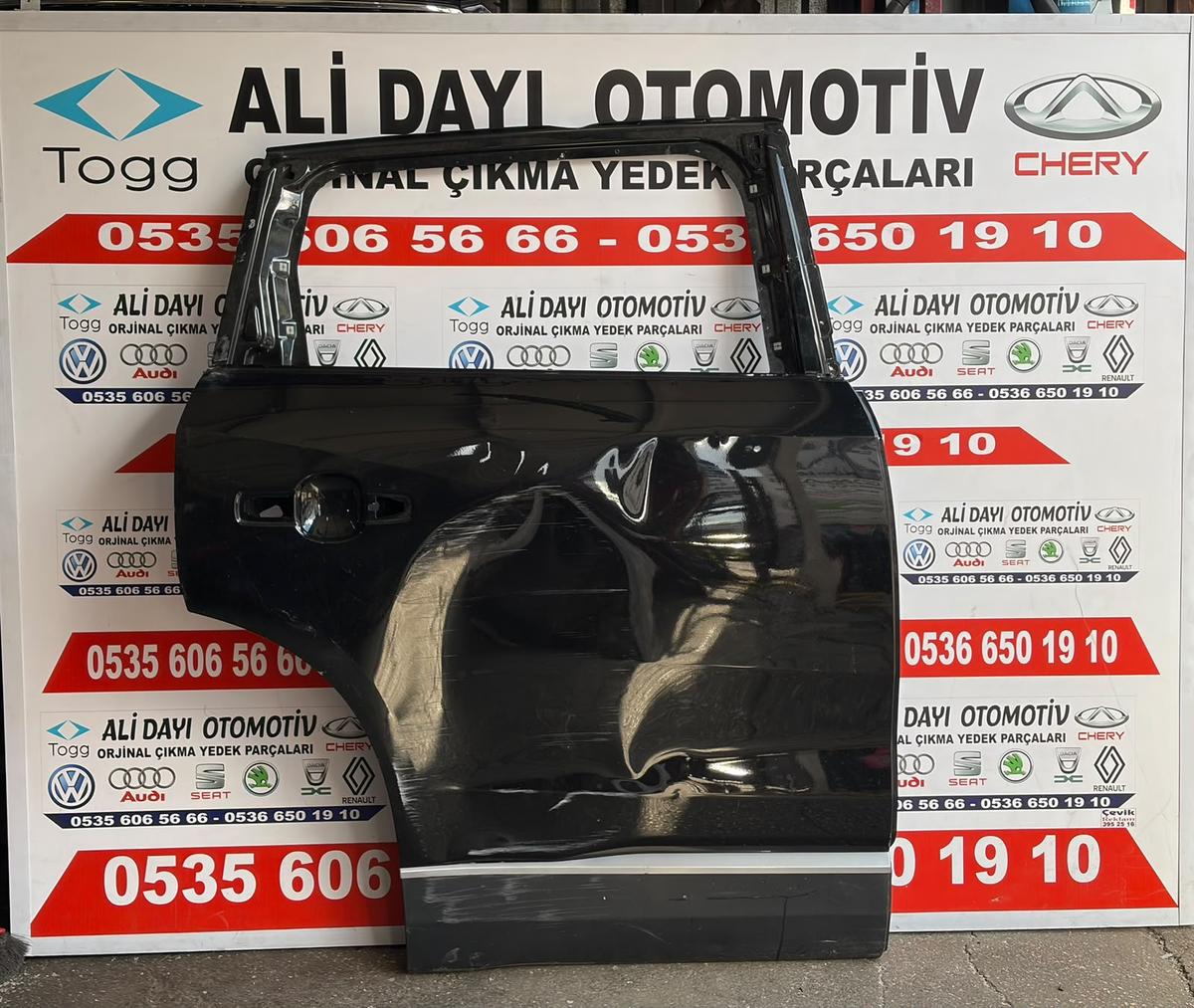 Togg T10x Sağ Arka Kapı Oltu Siyah C1_b0302900026_aa.